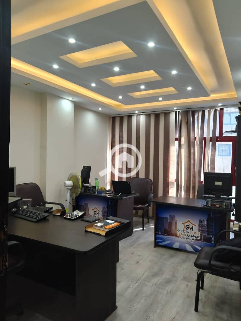 9 1b677f89-c18a-446b-b566-35b56871395a. jpg