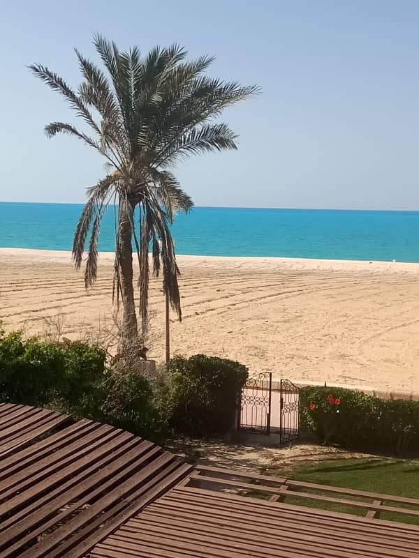 فيلا للإيجار علي البحر مباشرة فيلا للإيجار علي البحر مباشرة