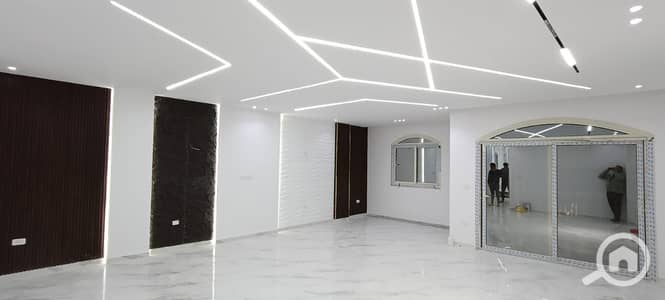 فلیٹ 3 غرف نوم للبيع في القاهرة الجديدة، القاهرة - IMG-20250524-WA0272. jpg