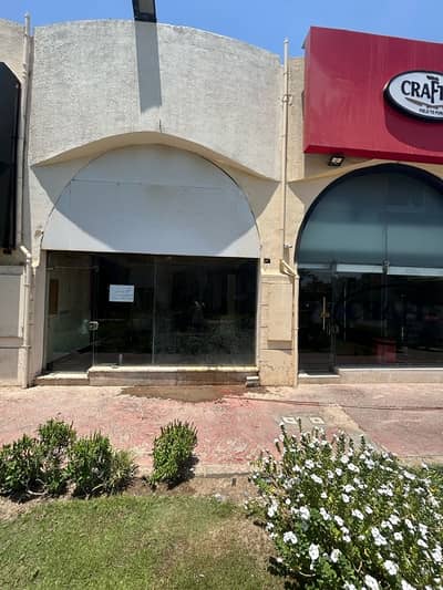 Retail for Rent in Sheikh Zayed, Giza - محل ٣٣ متر للايجار في بفرلي هيلز بالشيخ زايد