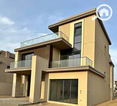5 Bedroom Villa for Sale in Sheikh Zayed, Giza - sara (3). jpg