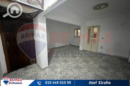 شقة 3 غرف نوم للايجار في سابا باشا، الإسكندرية - 1. jpg