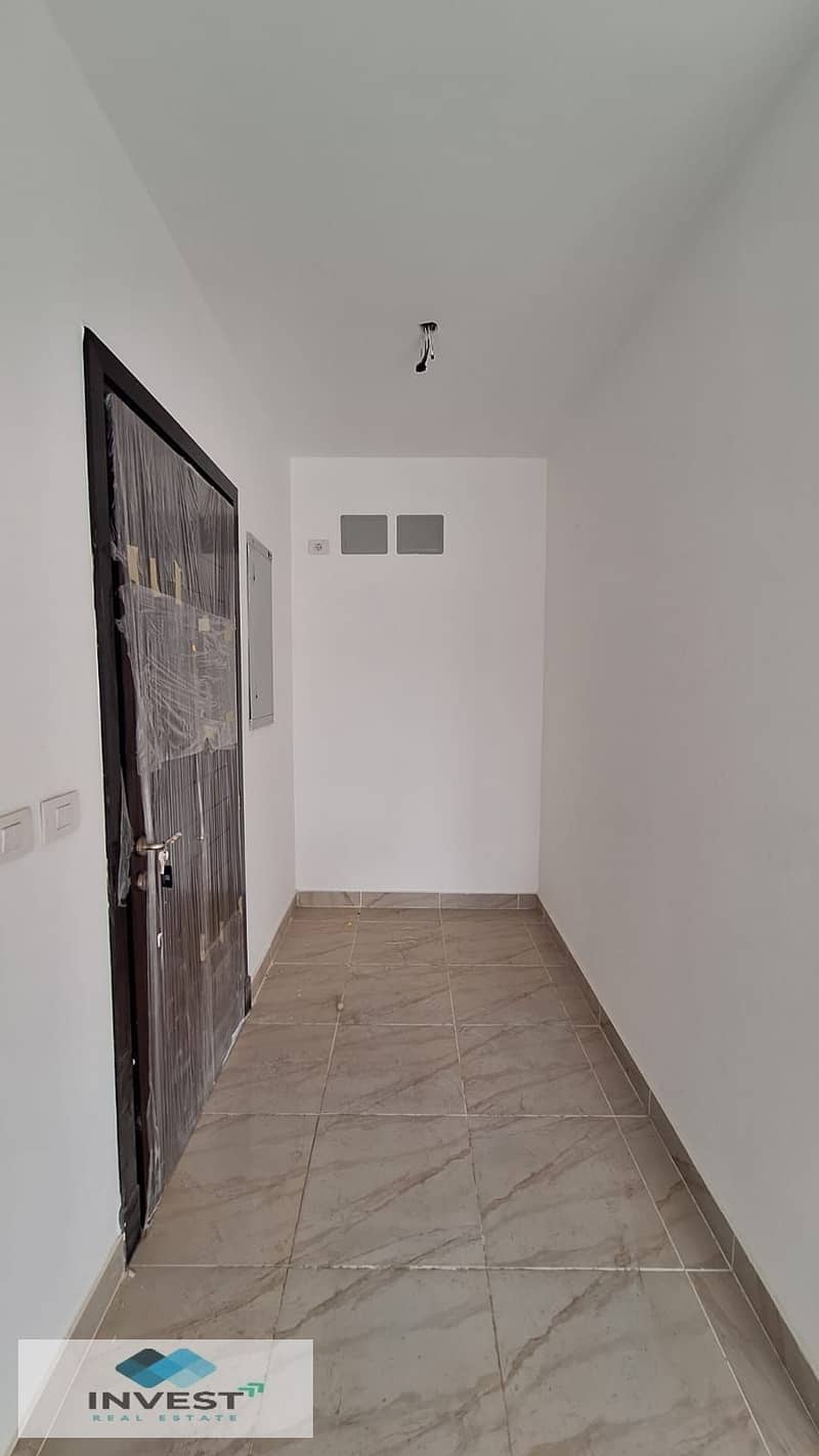 9 a7efefaf-a6ec-4525-80ae-90b36f63c864. jpg