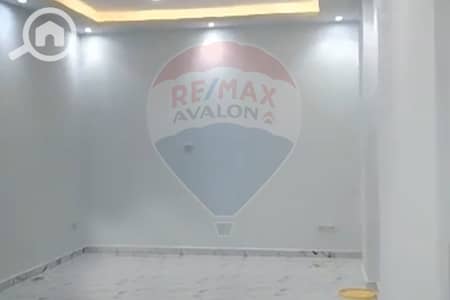 3 Bedroom Flat for Sale in Victoria, Alexandria - 1. jpg