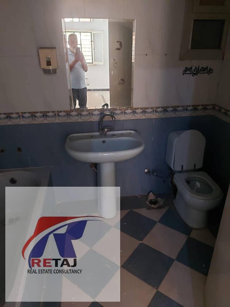 6 8. jpg
