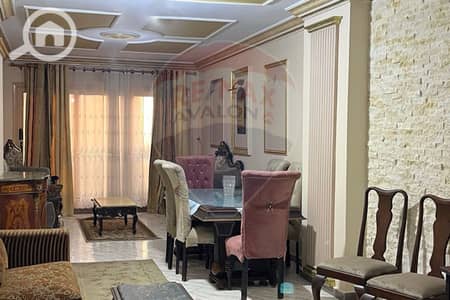 فلیٹ 3 غرف نوم للايجار في كامب شيزار، الإسكندرية - 1. jpg