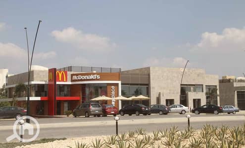 مطعم و كافيه  للايجار في الشيخ زايد، الجيزة - 58194_The-Strip-Shop-SODIC-10_(1). jpg