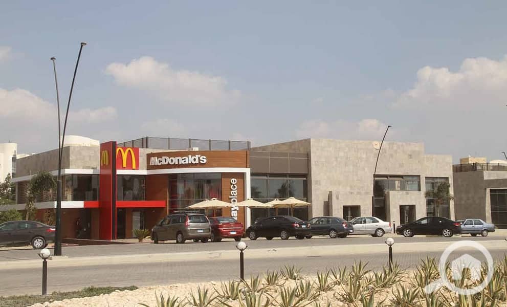 4 58195_The-Strip-Shop-SODIC-10. jpg