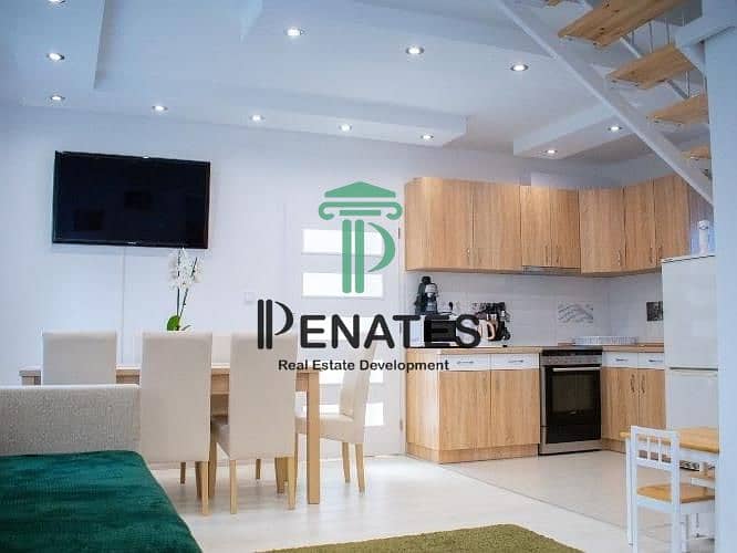 8 blogimage1440780236Duplex-Home-Wooden-Partition (Copy). jpg