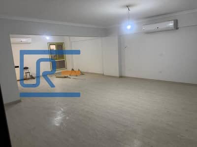 شقة 2 غرفة نوم للايجار في القاهرة الجديدة، القاهرة - IMG-20250612-WA0074. jpg