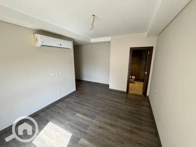3 Bedroom Flat for Sale in Sheikh Zayed, Giza - WhatsApp Image 2025-05-18 at 1.49. 09 PM (1). jpeg