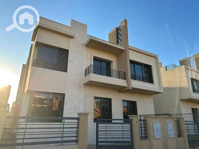 5 Bedroom Villa for Sale in Sheikh Zayed, Giza - WhatsApp Image 2023-11-14 at 11.41. 39 AM. jpeg