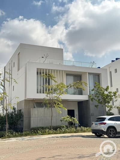 فیلا 5 غرف نوم للبيع في 6 أكتوبر، الجيزة - IMG-20250208-WA0010. jpg