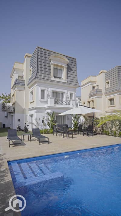4 Bedroom Villa for Sale in 6th of October, Giza - d911636a-c64e-42fd-8dc9-d481dd0d8b1c. jpeg