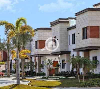 4 Bedroom Townhouse for Sale in New Cairo, Cairo - 494298436_2080809329081583_2550264912301477981_n. jpg