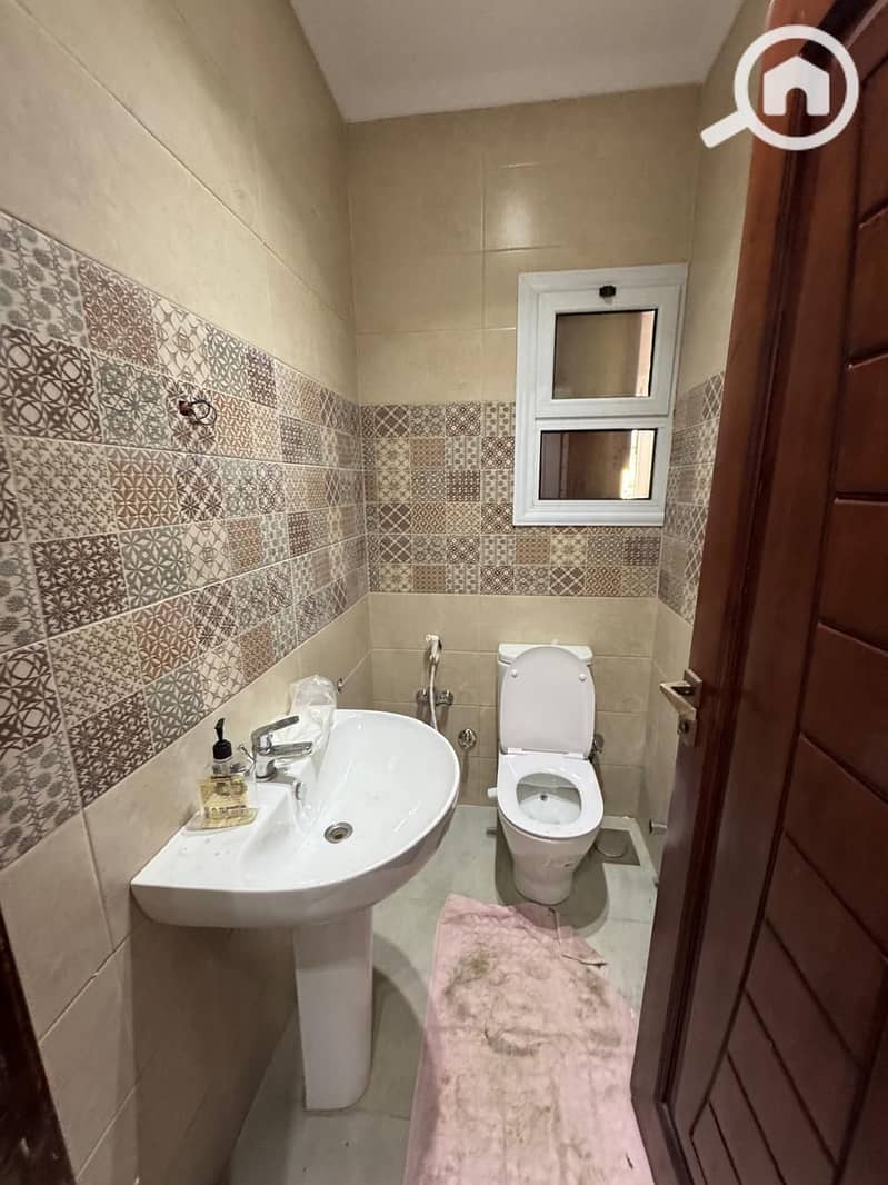 9 صورة واتساب بتاريخ 1446-12-02 في 16.57. 28_8eccaa0d. jpg