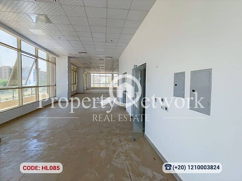 16 HL085 (16). png