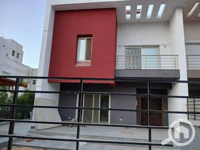فیلا 3 غرف نوم للايجار في مدينتي، القاهرة - صورة واتساب بتاريخ 1446-11-24 في 12.28. 50_0c2f5758. jpg