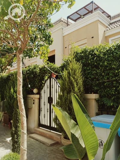 4 Bedroom Villa for Sale in Mostakbal City, Cairo - 6035082964402030765. jpg