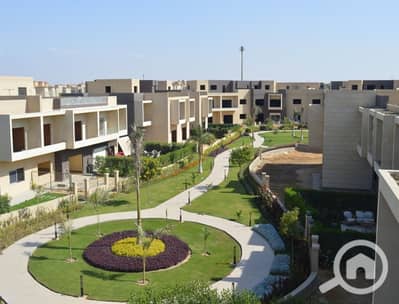 5 Bedroom Twin House for Sale in Sheikh Zayed, Giza - 215ad985-0d87-4064-905c-de64daeee600. jpg