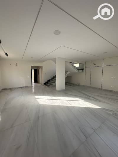 4 Bedroom Villa for Rent in Madinaty, Cairo - صورة واتساب بتاريخ 1446-05-10 في 16.48. 02_a885d610. jpg
