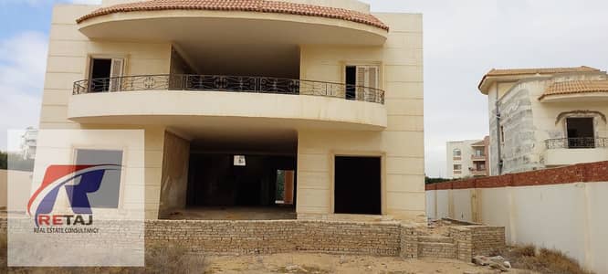 5 Bedroom Villa for Sale in Shorouk City, Cairo - WhatsApp Image 2025-07-18 at 11.39. 40 PM. jpeg
