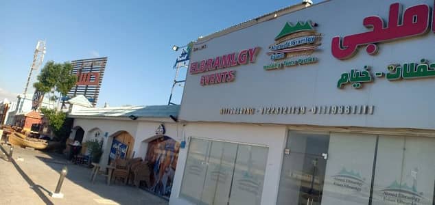 Retail for Sale in North Coast, Matruh - لقطه للبيع على الطريق بجوار براند ومستأجرلحلوانى صابر ك95 قبل مارينا