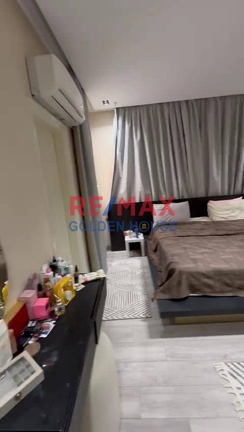 19 ec8c320d-6bc4-440b-b64c-030ff3ee06d5. jpg