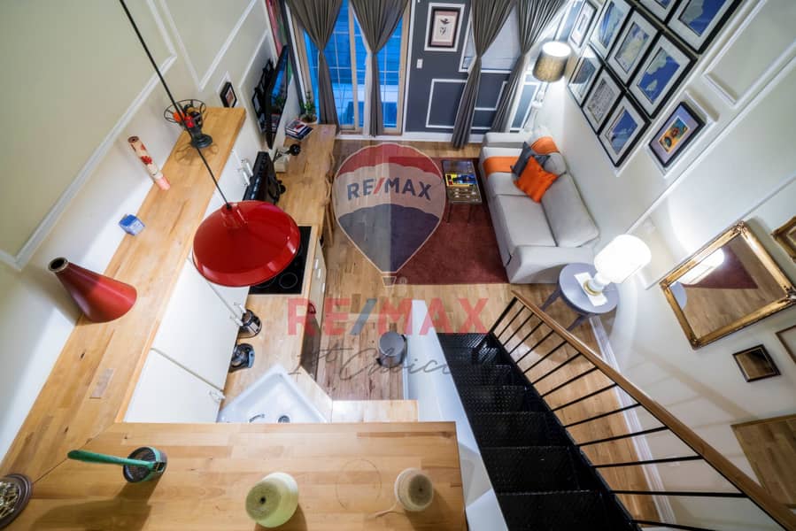 6 duplex-loft-with-patio-6. jpg