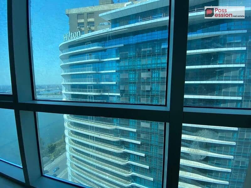 9 864cd983-20e9-43d0-bf43-4b4084eda4a1. jpg