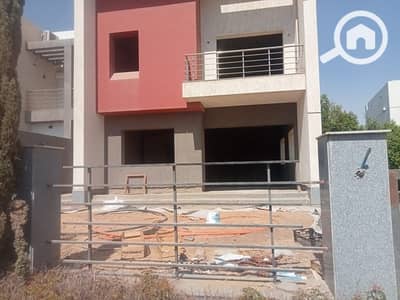 3 Bedroom Villa for Sale in Madinaty, Cairo - ef624774-aa0a-429b-9b00-1c08e498d695. jpeg