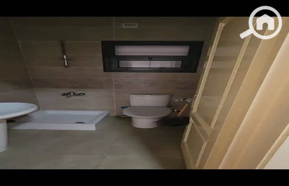 12 2030509b-36b3-40d9-8a7d-c952d4c363a1. jpeg