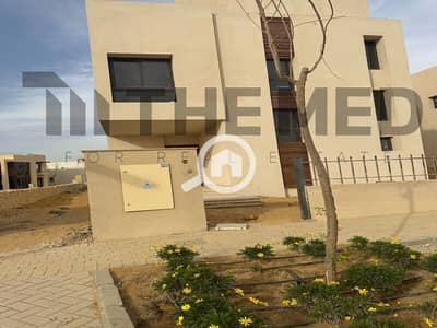 4 Bedroom Villa for Sale in 6th of October, Giza - IMG-20250713-WA0005. jpg