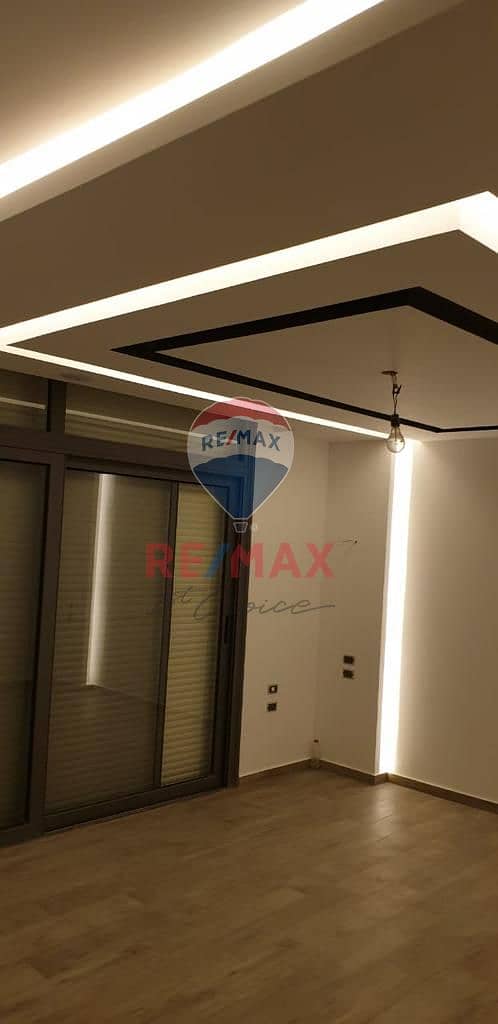 17 ead329e3-85aa-4f5d-820e-e2ba859d60ba. jpg