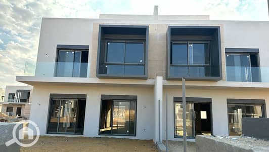 5 Bedroom Villa for Sale in Sheikh Zayed, Giza - 8ae77879-91f7-4c8f-85c0-d7ed4978efc8 (1). jpg