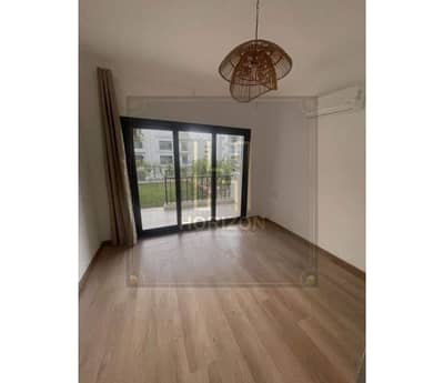 3 Bedroom Flat for Rent in New Cairo, Cairo - Apartment with garden for sale in Compound Fifth Square Al Marasem كمبوند فيفث سكوير المراسم. jpg