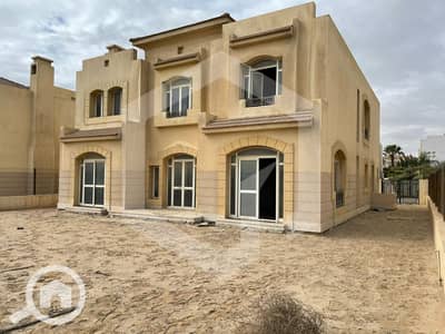 4 Bedroom Villa for Sale in Sheikh Zayed, Giza - Gardenia Park 1. jpg