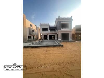 6 Bedroom Villa for Sale in 6th of October, Giza - 00dcb274-fc16-49af-ae77-384f24578887. jpg