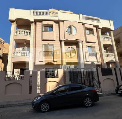 فلیٹ 4 غرف نوم للبيع في القاهرة الجديدة، القاهرة - WhatsApp Image 2025-07-21 at 16.13. 45_56fa4187. jpg