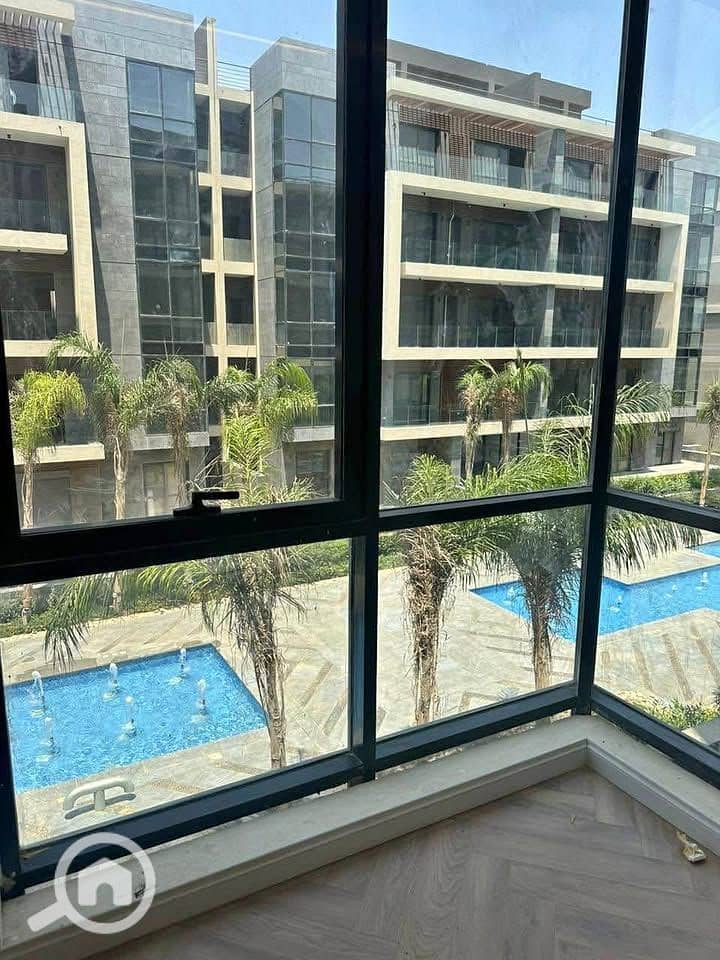 6 compound lavista patio oro. jpg