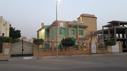 10 Bedroom Villa for Sale in Sheikh Zayed, Giza - 53b21cb7-19fc-4a1b-9e1b-6821c55006f8. jpeg