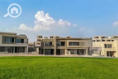 توين هاوس 6 غرف نوم للبيع في 6 أكتوبر، الجيزة - FB_IMG_1744108340542_900x600. jpg