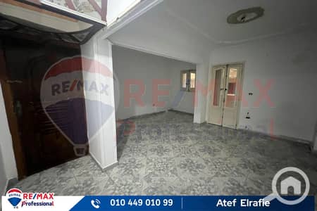 شقة 3 غرف نوم للايجار في سابا باشا، الإسكندرية - 1. jpg