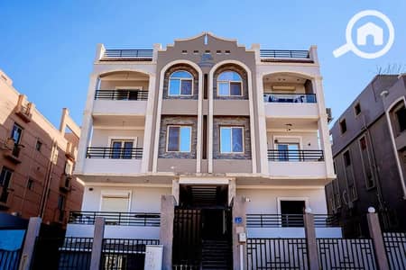 3 Bedroom Apartment for Sale in Sheikh Zayed, Giza - FB_IMG_1707903069039. jpg