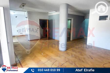 مکتب  للايجار في سيدي جابر، الإسكندرية - 20250719_133533. jpg