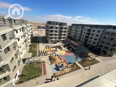 3 Bedroom Flat for Sale in 6th of October, Giza - 5d922c5a-d6a3-40ec-b149-564f20b2f28e. jfif. jpg