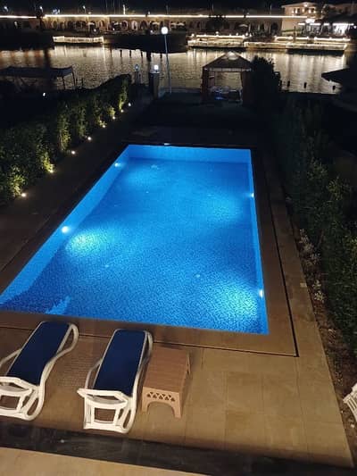 5 Bedroom Villa for Rent in North Coast, Matruh - فيلا للايجار اول صف صخري