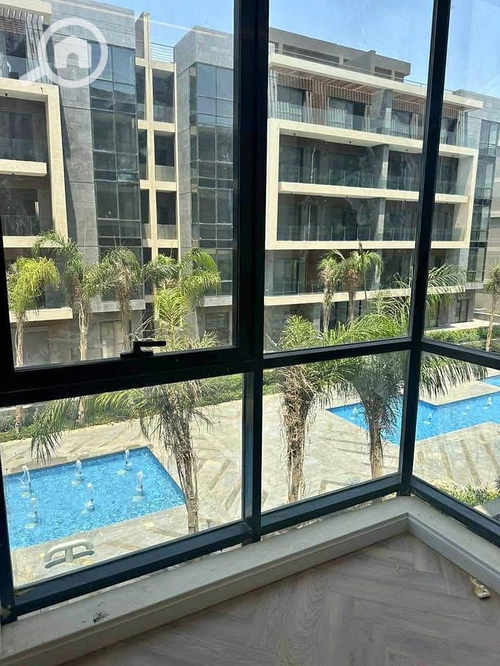 2 compound lavista patio oro. jpg
