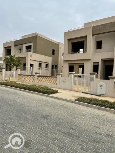 7 Bedroom Villa for Sale in 6th of October, Giza - IMG-20250626-WA0001. jpg