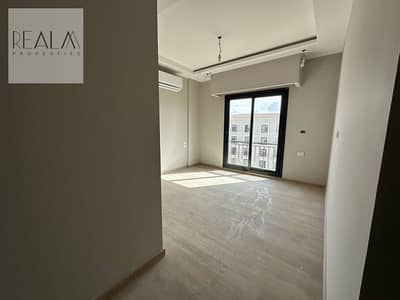 3 Bedroom Flat for Sale in Sheikh Zayed, Giza - 494495271_122145255788611421_5928738030134229734_n. jpg